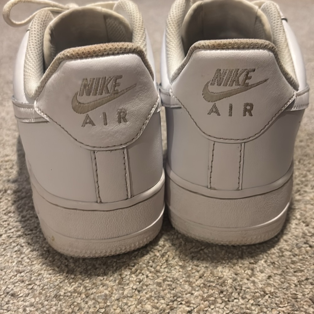 Nike White Air Force 1 Sneakers Classic Design - Picture 3 of 4